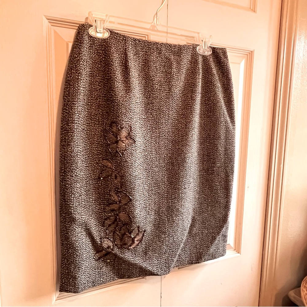 Nine West Gray Wool-Blend Beaded Embellished Skirt – Size 4